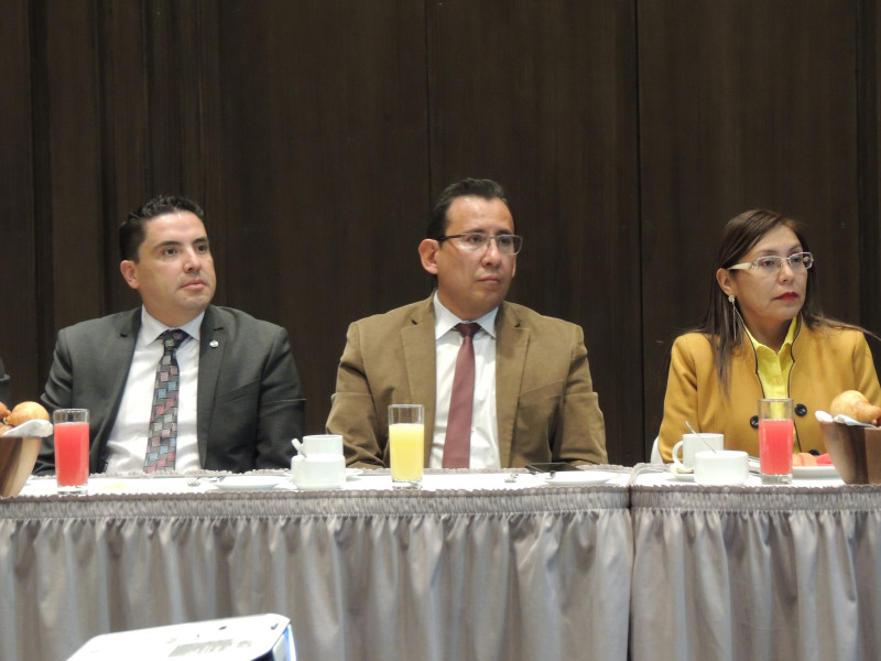 Apoyamos la formación técnica profesional 