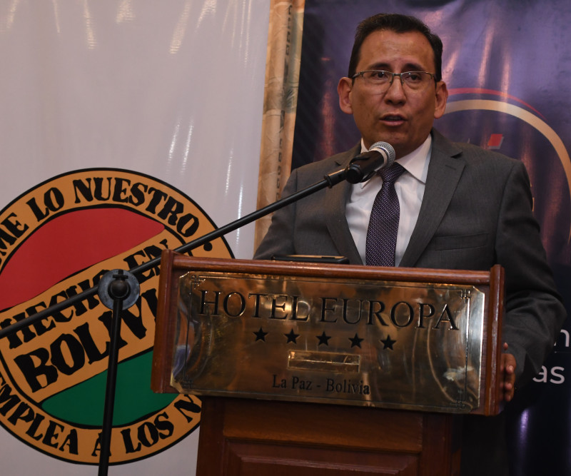 Industriales ven inviable el incremento salarial y plantean congelar el salario