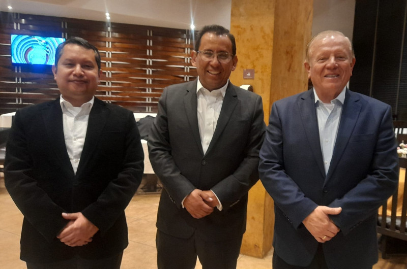 CNI y autoridades peruanas sostuvieron una reunión estratégica para fortalecer la cooperación en el puerto de Chancay