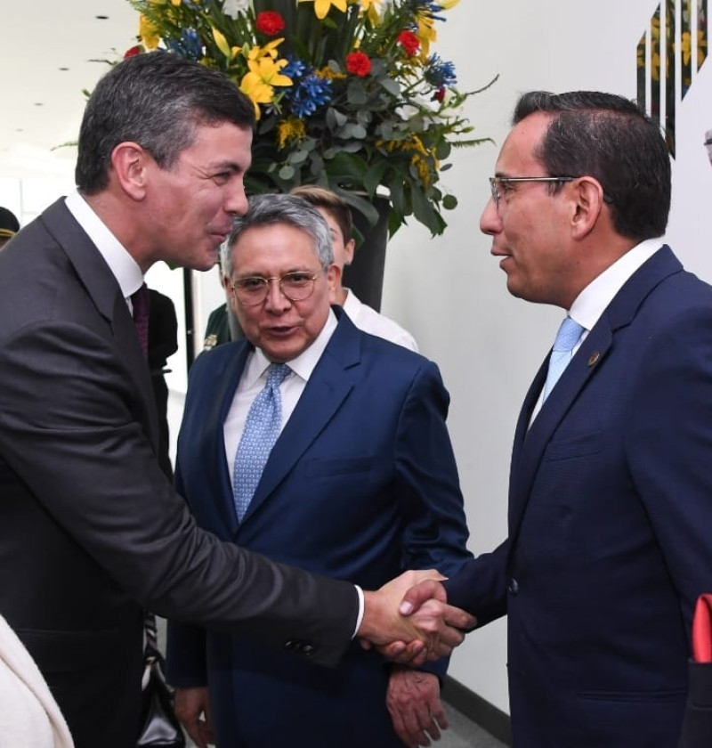 La CNI participa de reunión con presidente de Paraguay